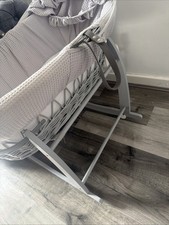 Deluxe wooden Moses Basket